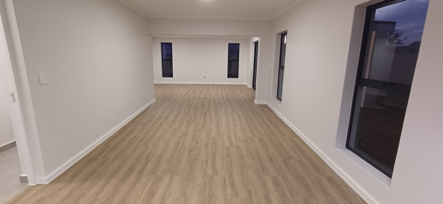 To Let 3 Bedroom Property for Rent in Jakarandas Western Cape